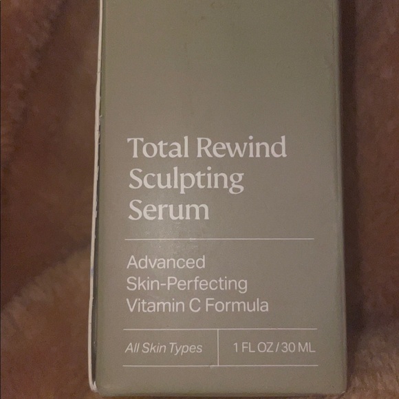 Total Rewind Sculpting Serum - Cream - Picture 2 of 2